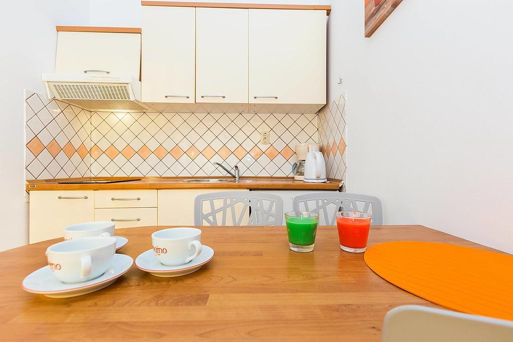 Apartments Dada Biograd Na Moru Bilik gambar